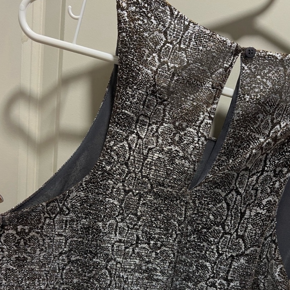 Collective Concepts tank - Picture 6 of 6